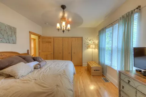 3324 Clinton Ave, Berwyn, IL 60402 photo 16