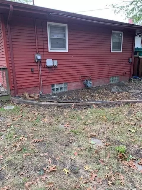 2255 Jennings St, Gary, IN 46404 photo 2