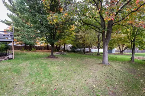 8579 Burr St, Crown Point, IN 46307 photo 23