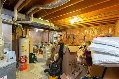 8579 Burr St, Crown Point, IN 46307 photo 17