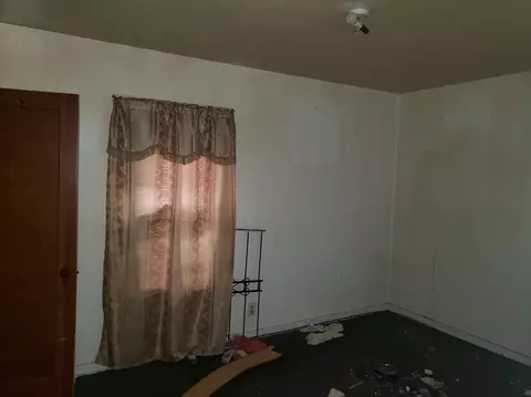 372 Taft St, Gary, IN 46404 photo 8
