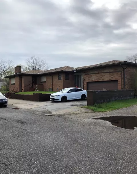 2664 Tyler St, Gary, IN 46407 photo 4