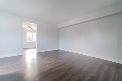 226 S Broad St, Griffith, IN 46319 photo 5