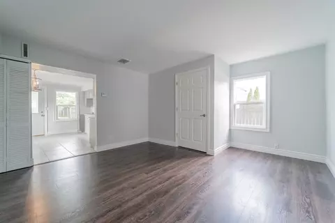 226 S Broad St, Griffith, IN 46319 photo 6