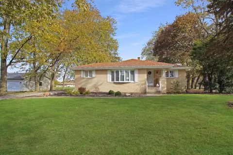 9021 Bryan St, Crown Point, IN 46307 photo 1