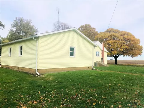 308 E 3rd St, Earl Park, IN 47942 photo 7