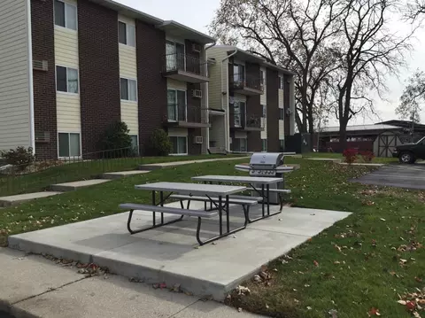 121 N West St #4, Crown Point, IN 46307 photo 3