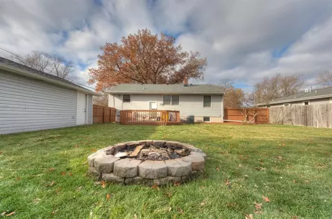 227 N Dwiggins St, Griffith, IN 46319 photo 5