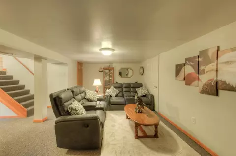 227 N Dwiggins St, Griffith, IN 46319 photo 17