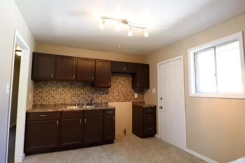 1564 Tompkins St, Gary, IN 46406 photo 4