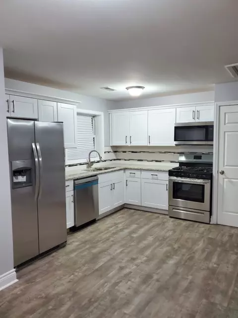 2059 Roosevelt Pl, Gary, IN 46404 photo 4
