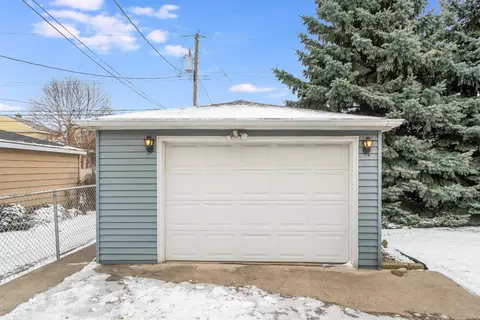 1721 Warwick Ave, Whiting, IN 46394 photo 3