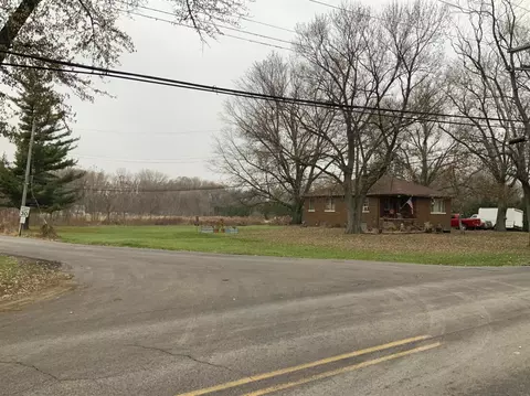 4848 W 45th Ave, Gary, IN 46408 photo 2