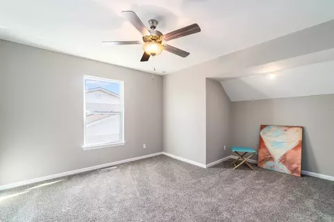 628 E Pine St, Griffith, IN 46319 photo 17