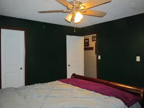 401 N Walnut St, Hamlet, IN 46532 photo 11