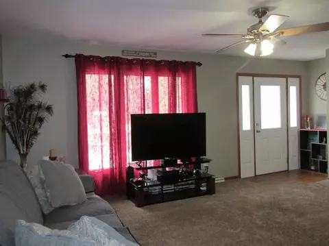 401 N Walnut St, Hamlet, IN 46532 photo 3