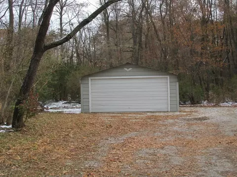 401 N Walnut St, Hamlet, IN 46532 photo 24