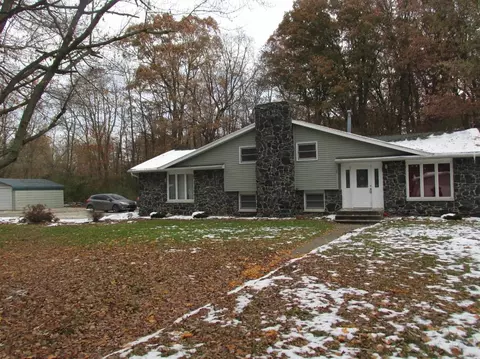 401 N Walnut St, Hamlet, IN 46532 photo 2