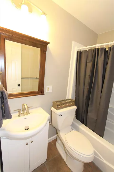 401 Strongbow Trl, Porter, IN 46304 photo 12