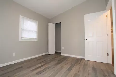 401 Strongbow Trl, Porter, IN 46304 photo 11