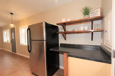 401 Strongbow Trl, Porter, IN 46304 photo 2