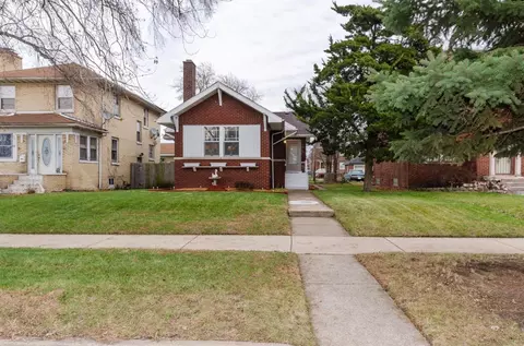 711 Hayes St, Gary, IN 46404 photo 2