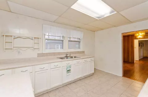 711 Hayes St, Gary, IN 46404 photo 7