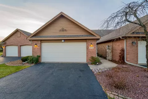 914 Cornwallis Ln, Munster, IN 46321 photo 1
