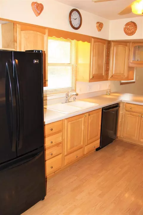 516 W Elm St, Griffith, IN 46319 photo 18