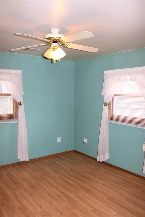 516 W Elm St, Griffith, IN 46319 photo 10