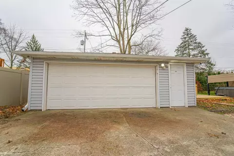 617 E Pine Pl, Griffith, IN 46319 photo 32