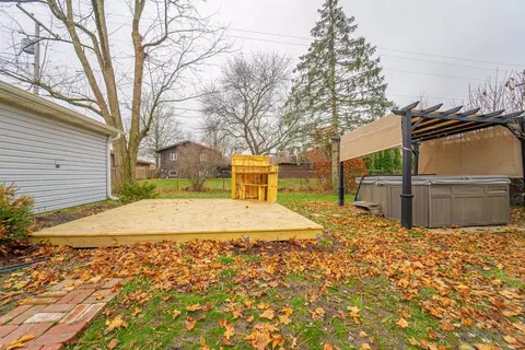 617 E Pine Pl, Griffith, IN 46319 photo 25