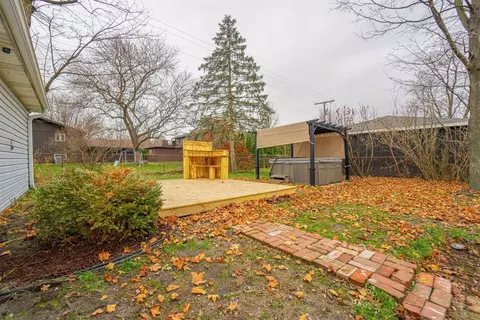 617 E Pine Pl, Griffith, IN 46319 photo 27