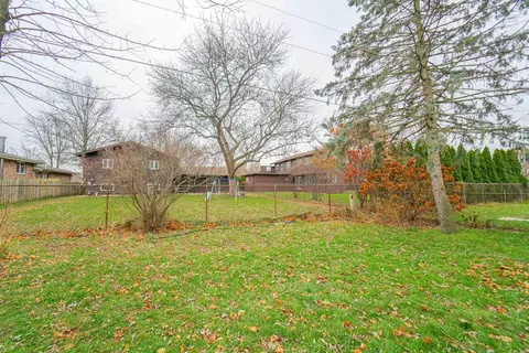 617 E Pine Pl, Griffith, IN 46319 photo 31