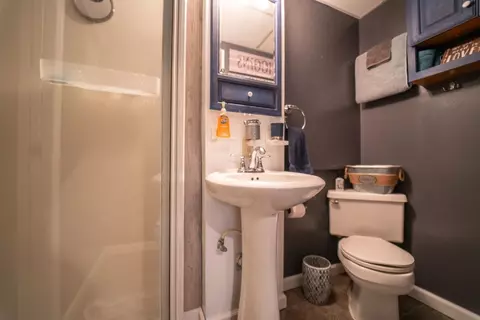 617 E Pine Pl, Griffith, IN 46319 photo 22