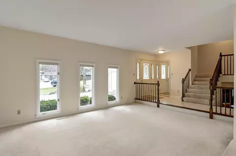 8435 Jackson Ct, Munster, IN 46321 photo 5