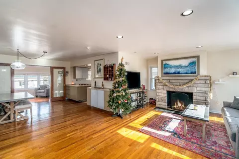 239 Beverly Pl, Munster, IN 46321 photo 4