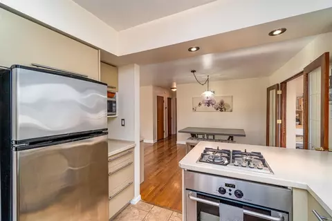 239 Beverly Pl, Munster, IN 46321 photo 9