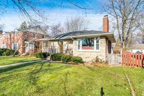 239 Beverly Pl, Munster, IN 46321 photo 1