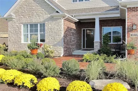 8732 Sapphire Way, Crown Point, IN 46307 photo 2
