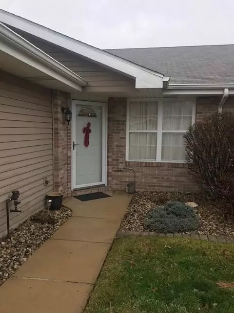 7011 Tompkins Ct, Griffith, IN 46319 photo 3