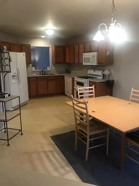 7011 Tompkins Ct, Griffith, IN 46319 photo 5