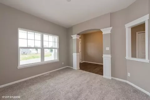 2306 Dowling St, Valparaiso, IN 46385 photo 3