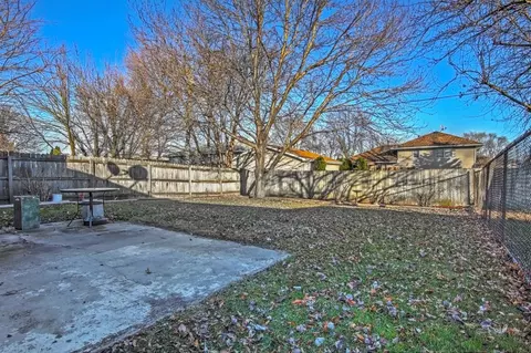 835 N Wiggs St, Griffith, IN 46319 photo 12