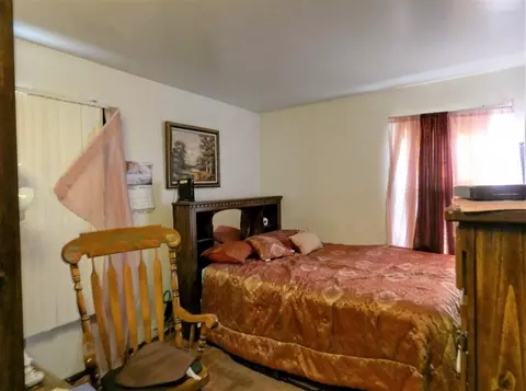 518 S Wayne St, Gary, IN 46403 photo 5