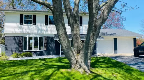 3120 Devonshire Cir, Crown Point, IN 46307 photo 57