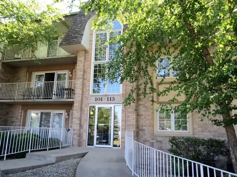 107 Swan Dr #2-E, Dyer, IN 46311 photo 1