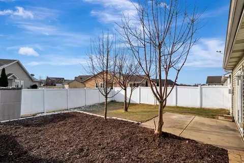 1811 E 105th Pl, Crown Point, IN 46307 photo 24