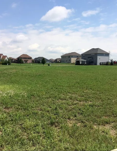10089 Golden Crest Dr, Saint John, IN 46373 photo 3
