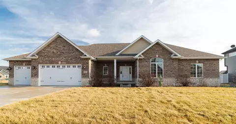 9761 Meadow Rose Ln, Saint John, IN 46373 photo 1